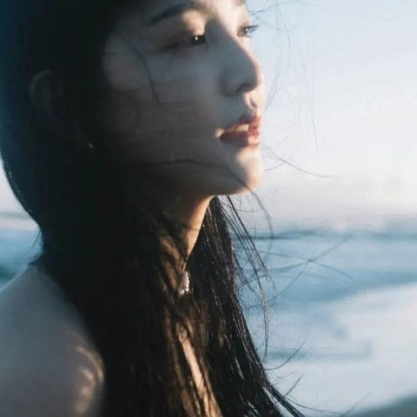 山丘之外